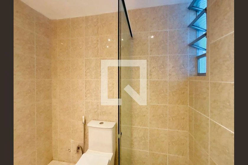 Walk-in closet in a 3-bedroom apartment, 83 m² — photo 26