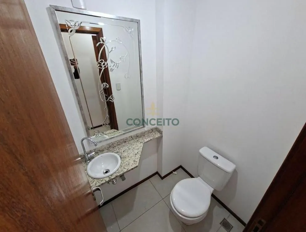3-bedroom apartment in a building with a gym — photo 12