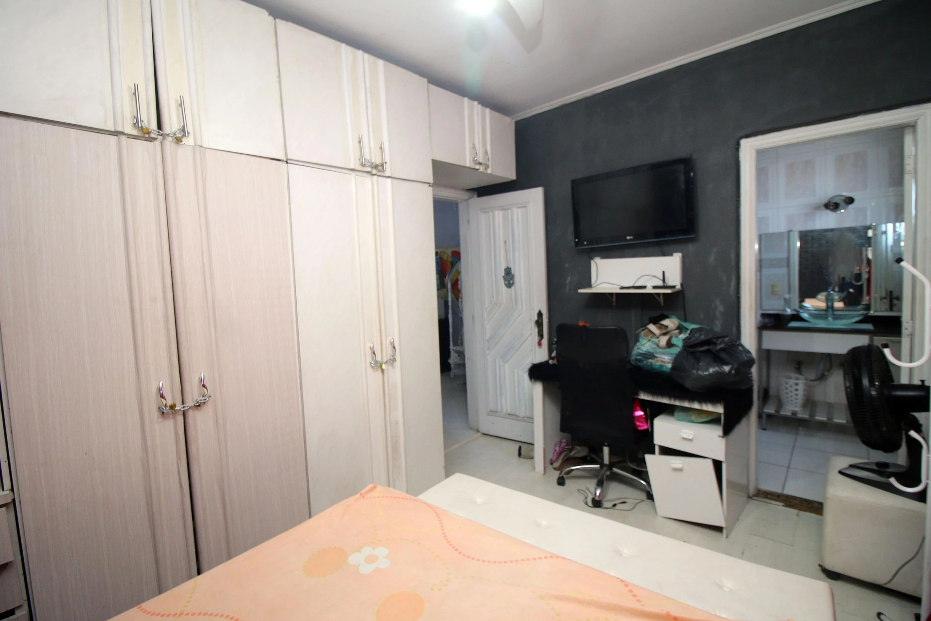 Rental house with 5 bedrooms and a private BBQ area — photo 14