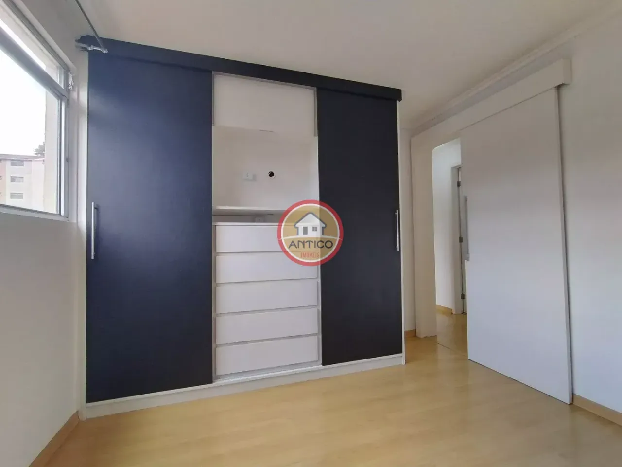 3-bedroom apartment with covered parking and built-ins — photo 14