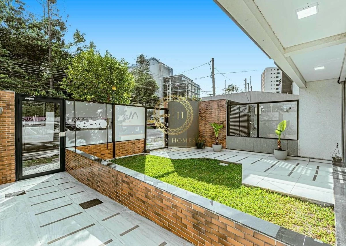 Furnished one-bedroom, 31 m² apartment in Curitiba — photo 42