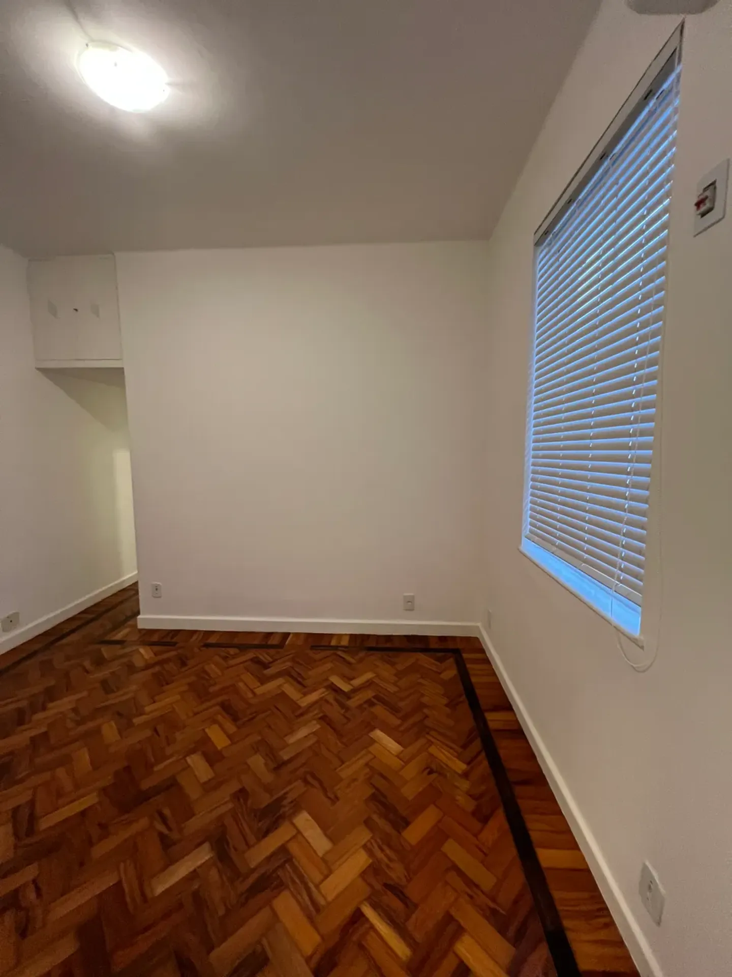 Apartment on the 3rd floor with wood or laminate floors — photo 13