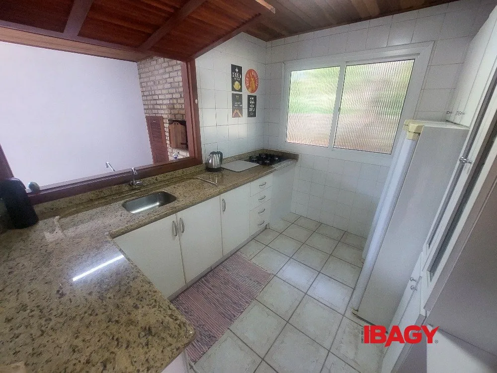 Furnished house with 5 bedrooms on 5200 m² — photo 17