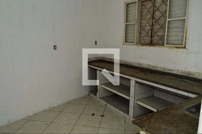 28 m² studio with washing machine and balcony — photo 6