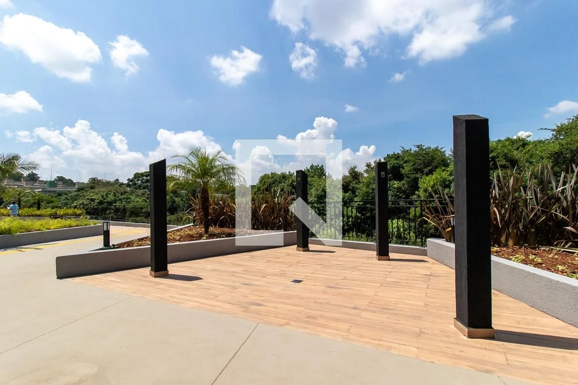 3-bedroom apartment with a park view in Curitiba — photo 10