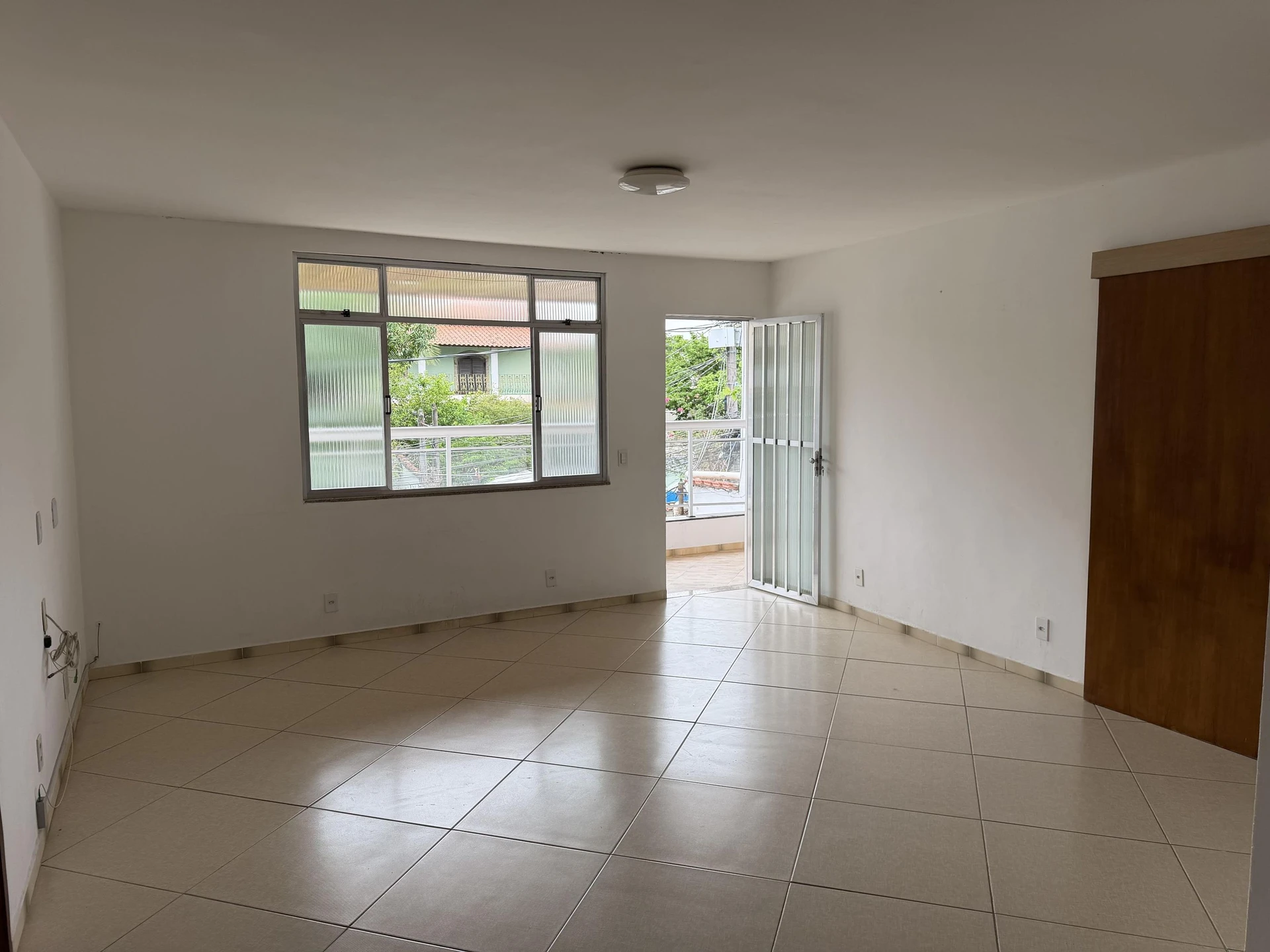 2-bedroom house, 1 with its own bathroom, 90 m²