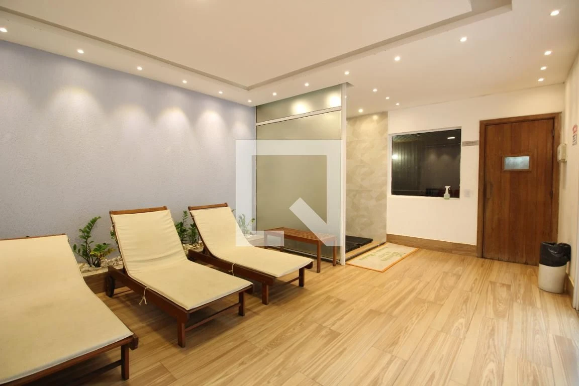 Furnished apartment with open-plan kitchen and 2 bedrooms — photo 15
