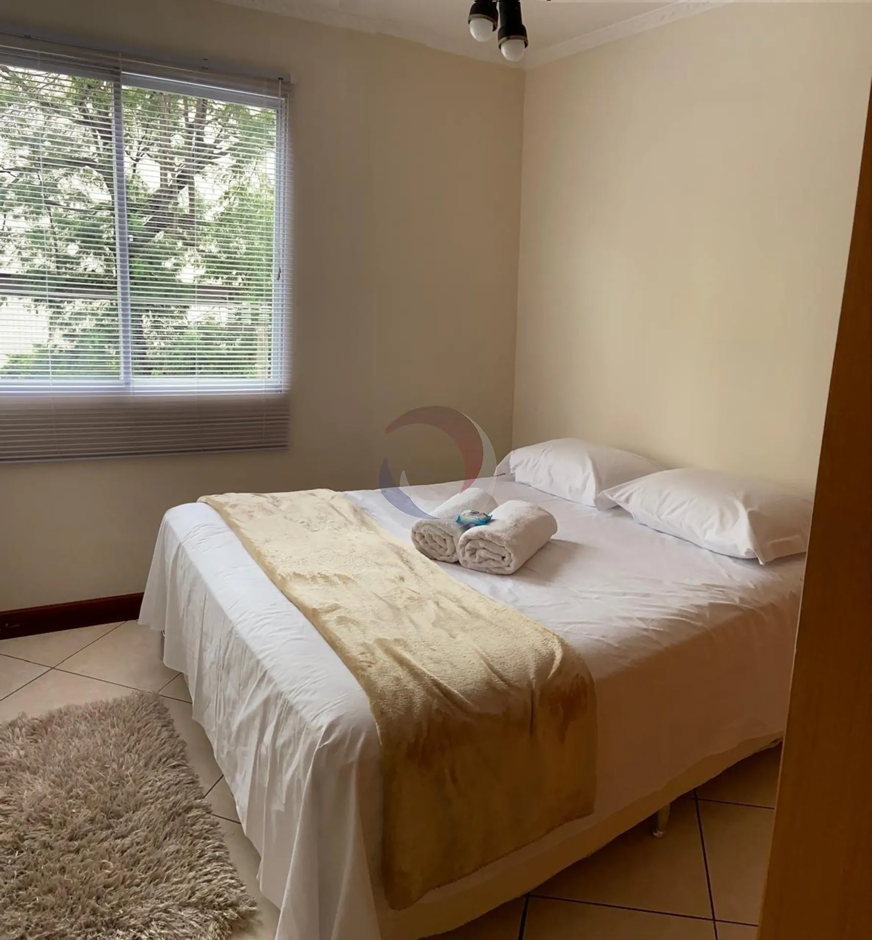 Квартира: 4 спальні, 1 з власною ванною кімнатою, 160 м² — photo 3