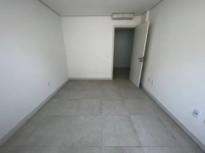 Apartment, 145 m², with a grill on the balcony — photo 3