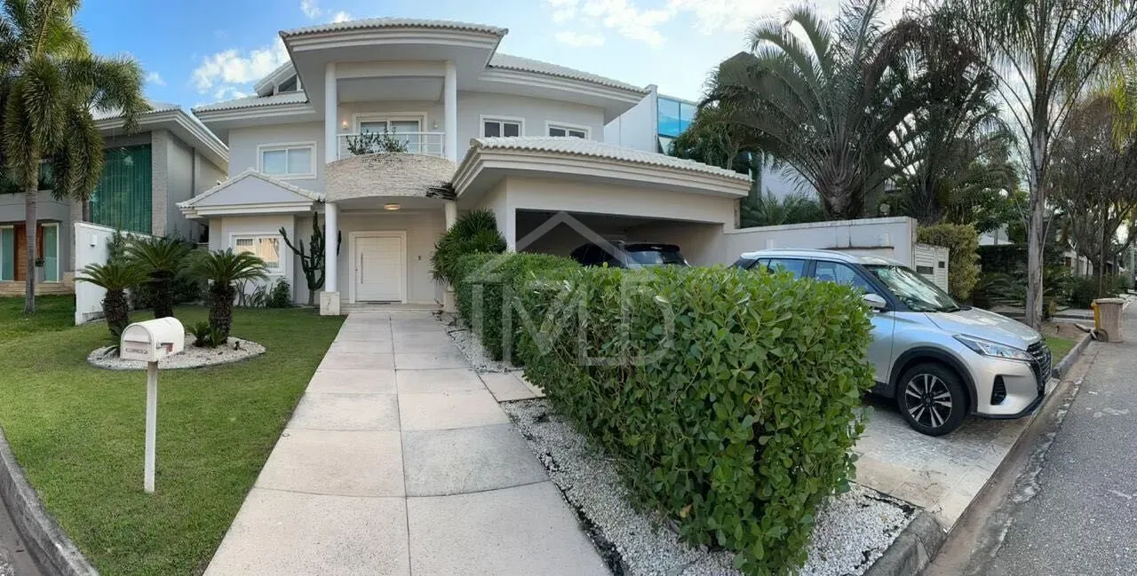 House with 4 suites, open-plan kitchen, 650 m² — photo 32
