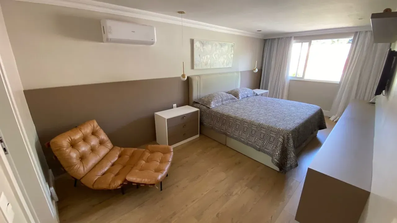 500 m² house with 4 bedrooms and a terrace — photo 33