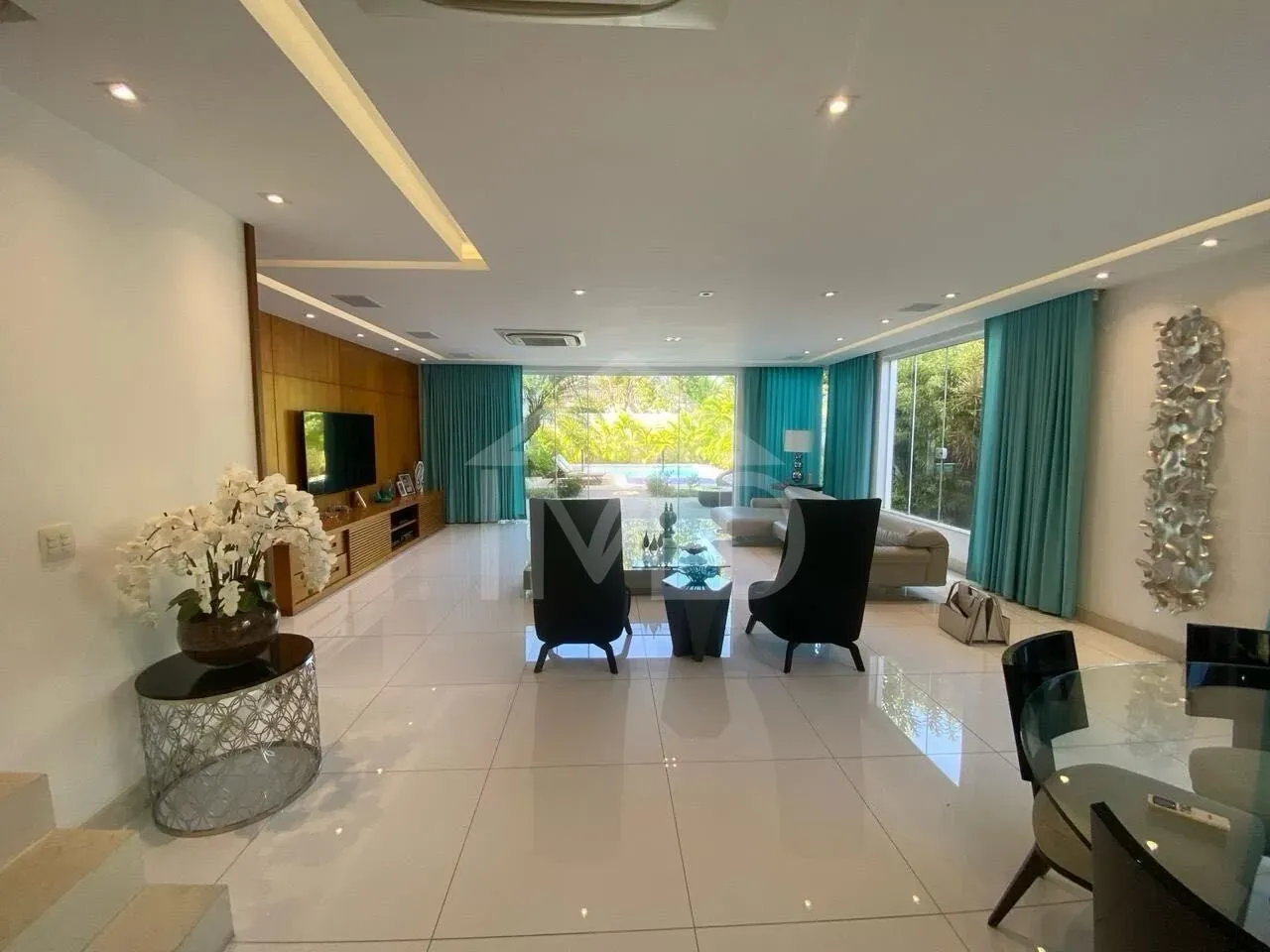 Furnished house with 5 en-suite bedrooms and pool — photo 23