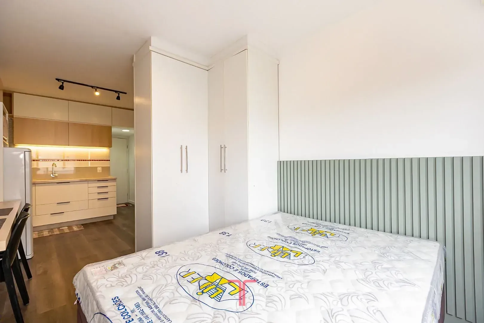 Furnished 33 m² apartment with 1 bedroom and 1 bathroom — photo 7