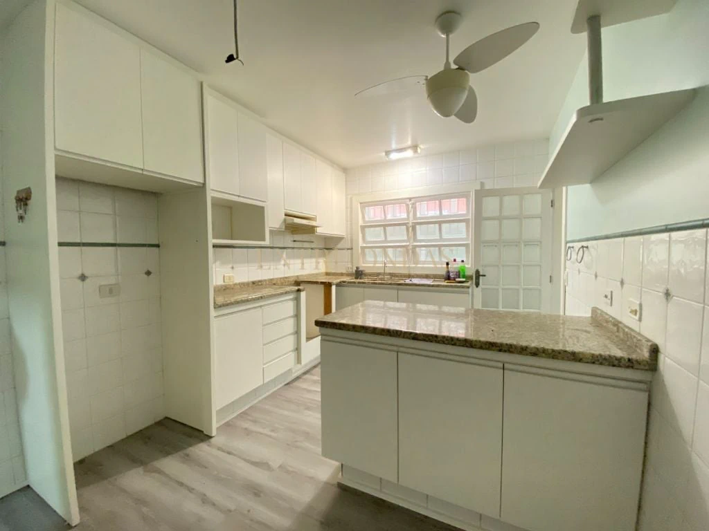 Home office in a 3-bedroom house, 170 m² — photo 25