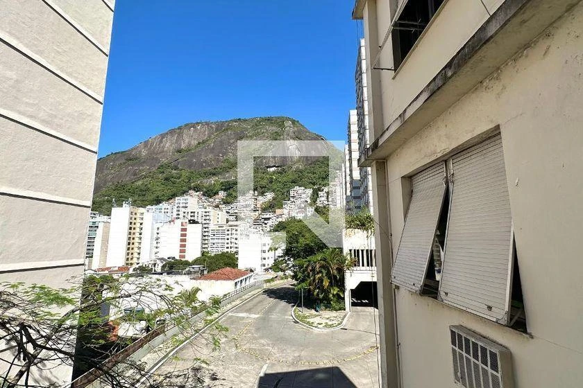 2-bedroom apartment with a mountain view in Rio de Janeiro — photo 6