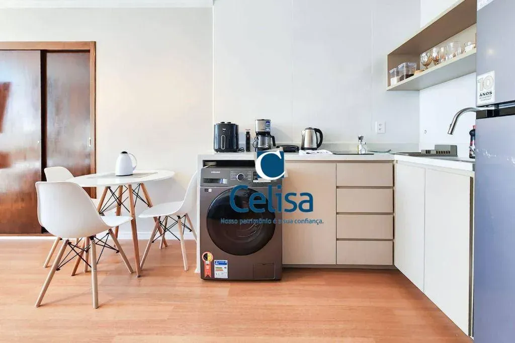 Меблированная студия с открытой кухней 34 м² — photo 2