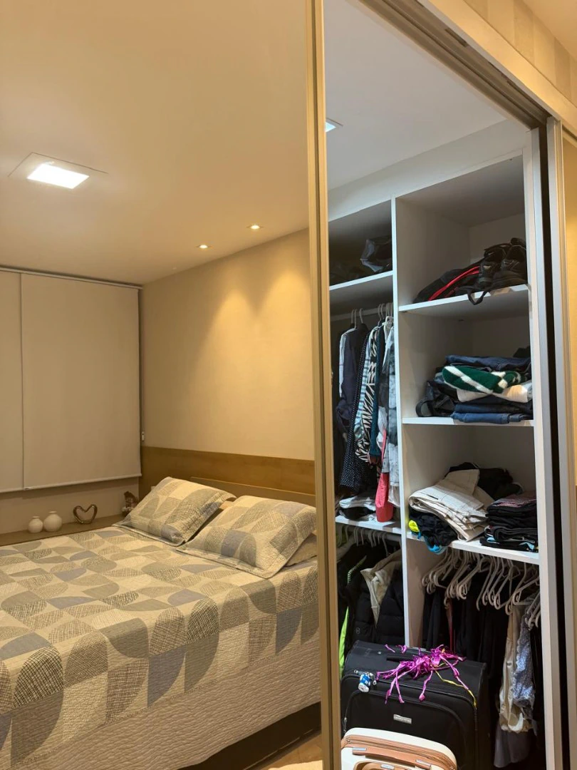 4-bedroom apartment with a water view — photo 16