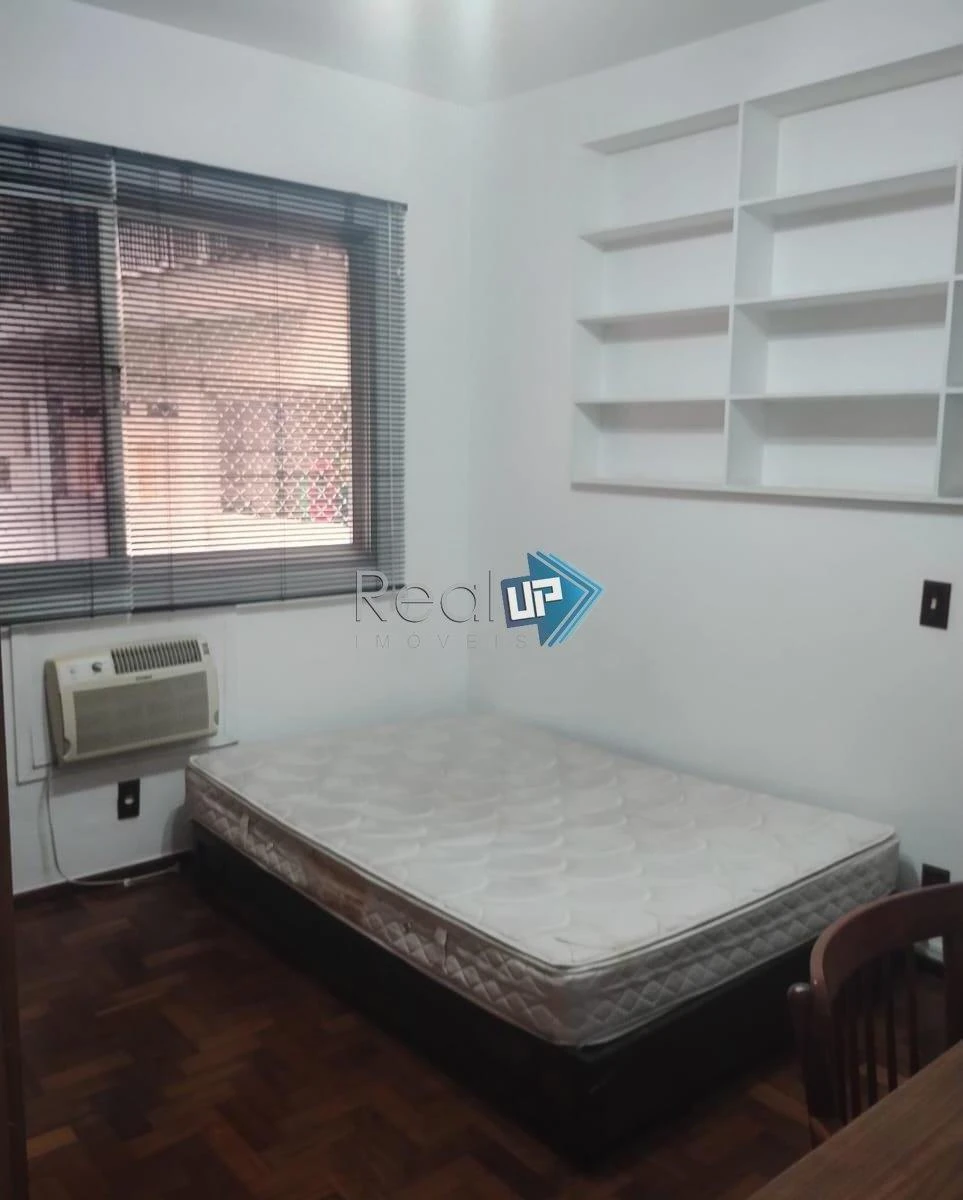 Home office in a 3-bedroom apartment, 129 m² — photo 30