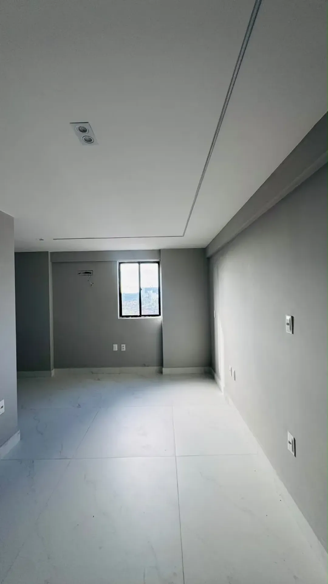 Apartment on the 7th floor with floor-to-ceiling windows — photo 7