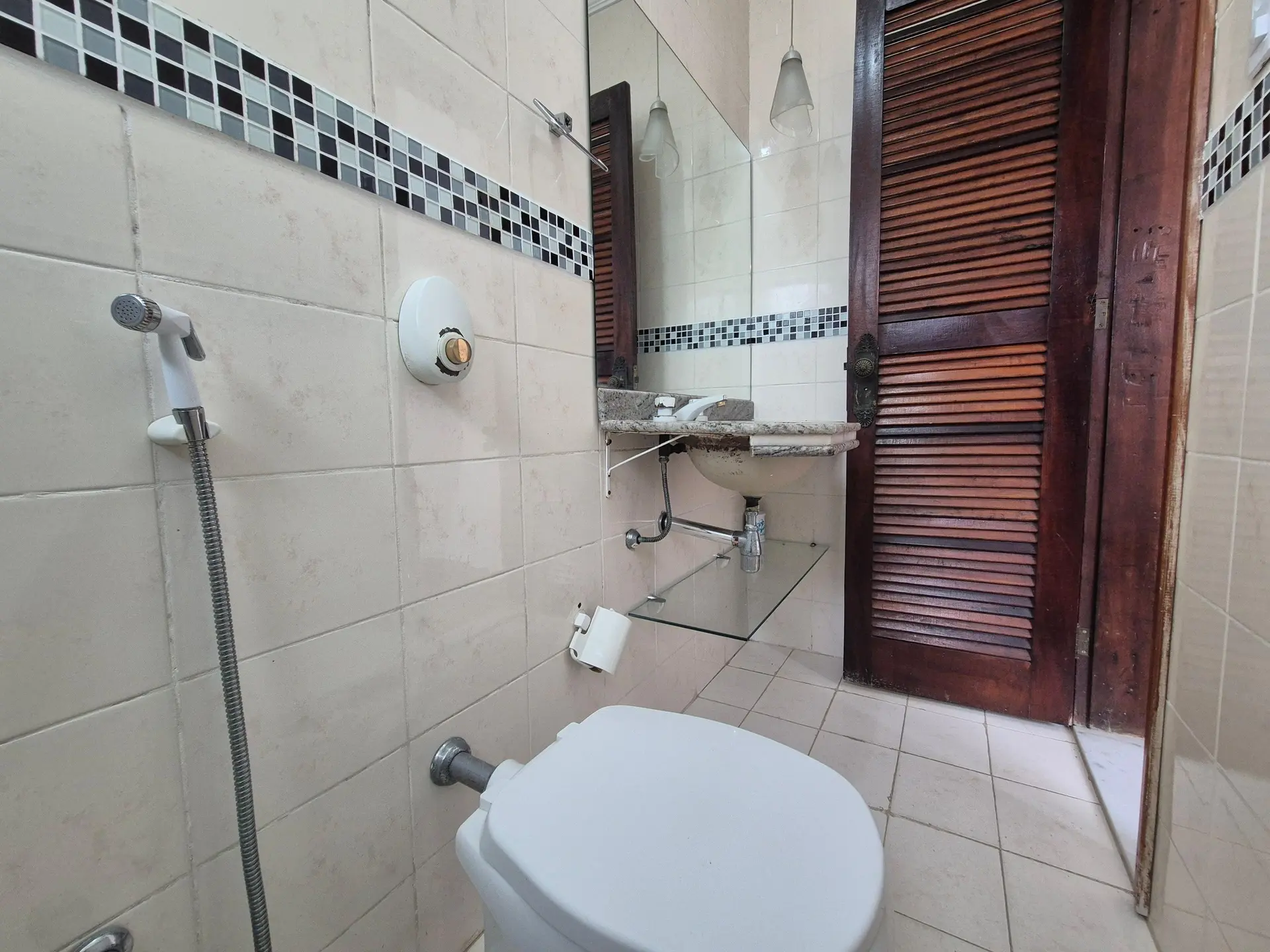 Casa em condomínio com 3 suítes e churrasqueira na varanda — photo 57