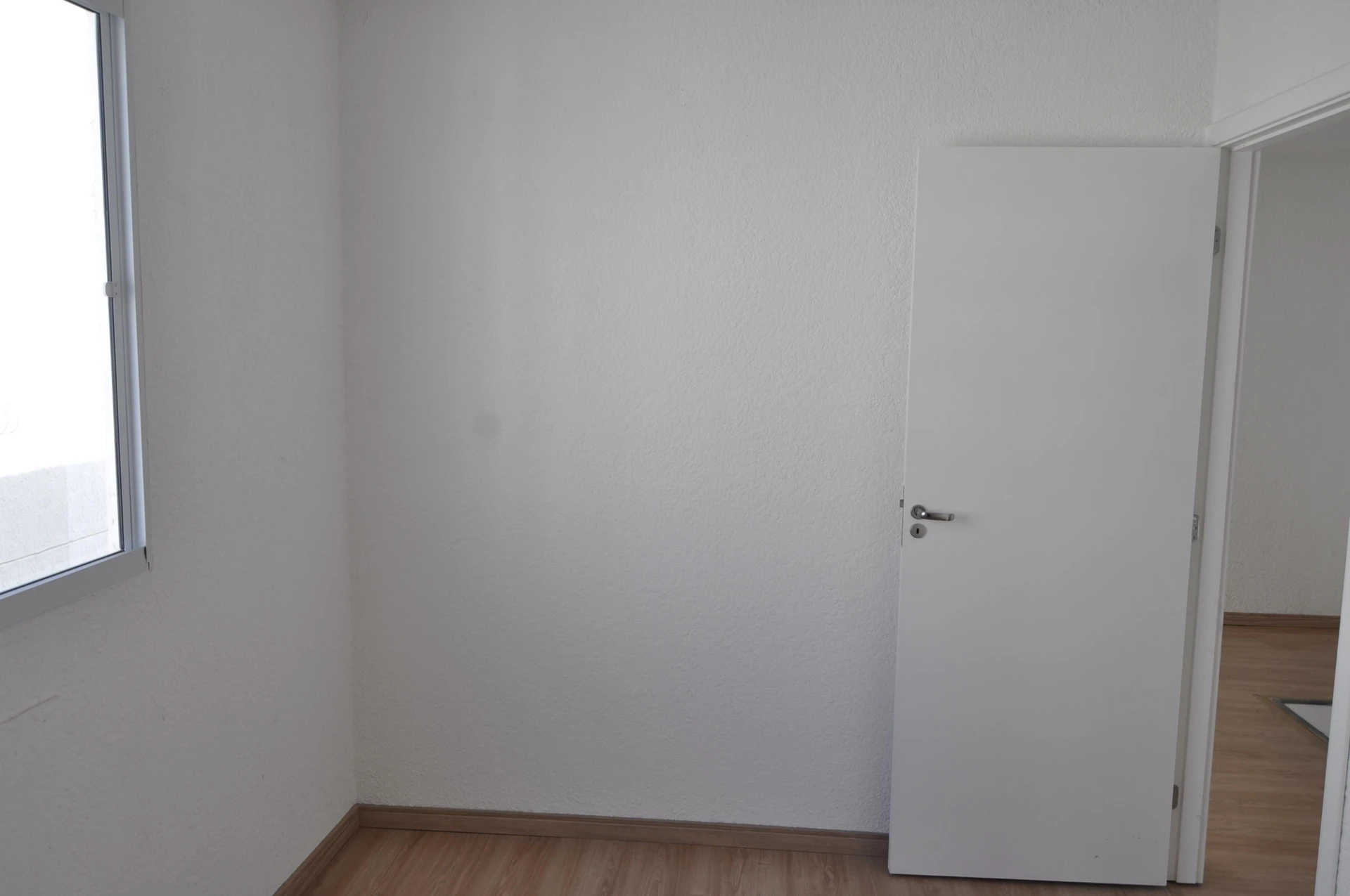 Apartment with 2 bedrooms, balcony and private garden — photo 21