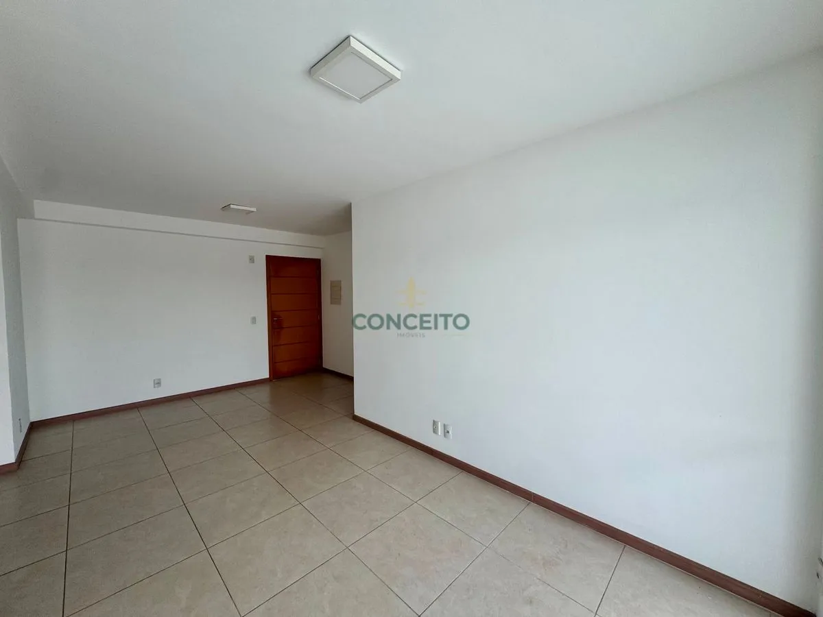 Apartamento con 2 suites y jardín privado — photo 7