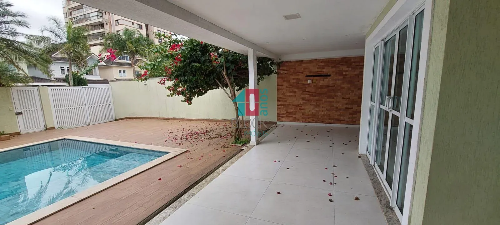 Casa de 200 m² com 4 suítes e 3 vagas — photo 37