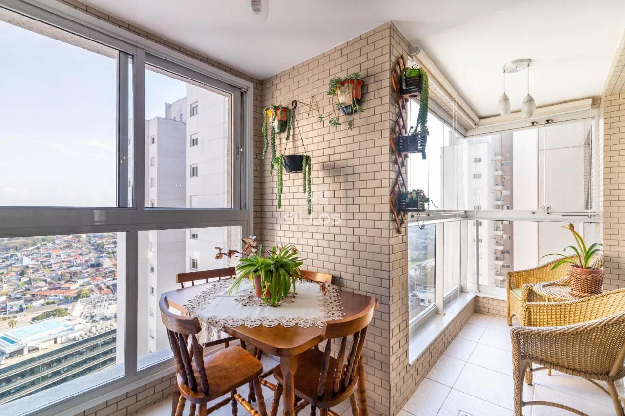 2-bedroom apartment in a building with a gym — photo 11