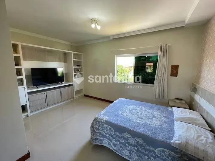 Furnished house with 4 bedrooms and a private balcony — photo 33