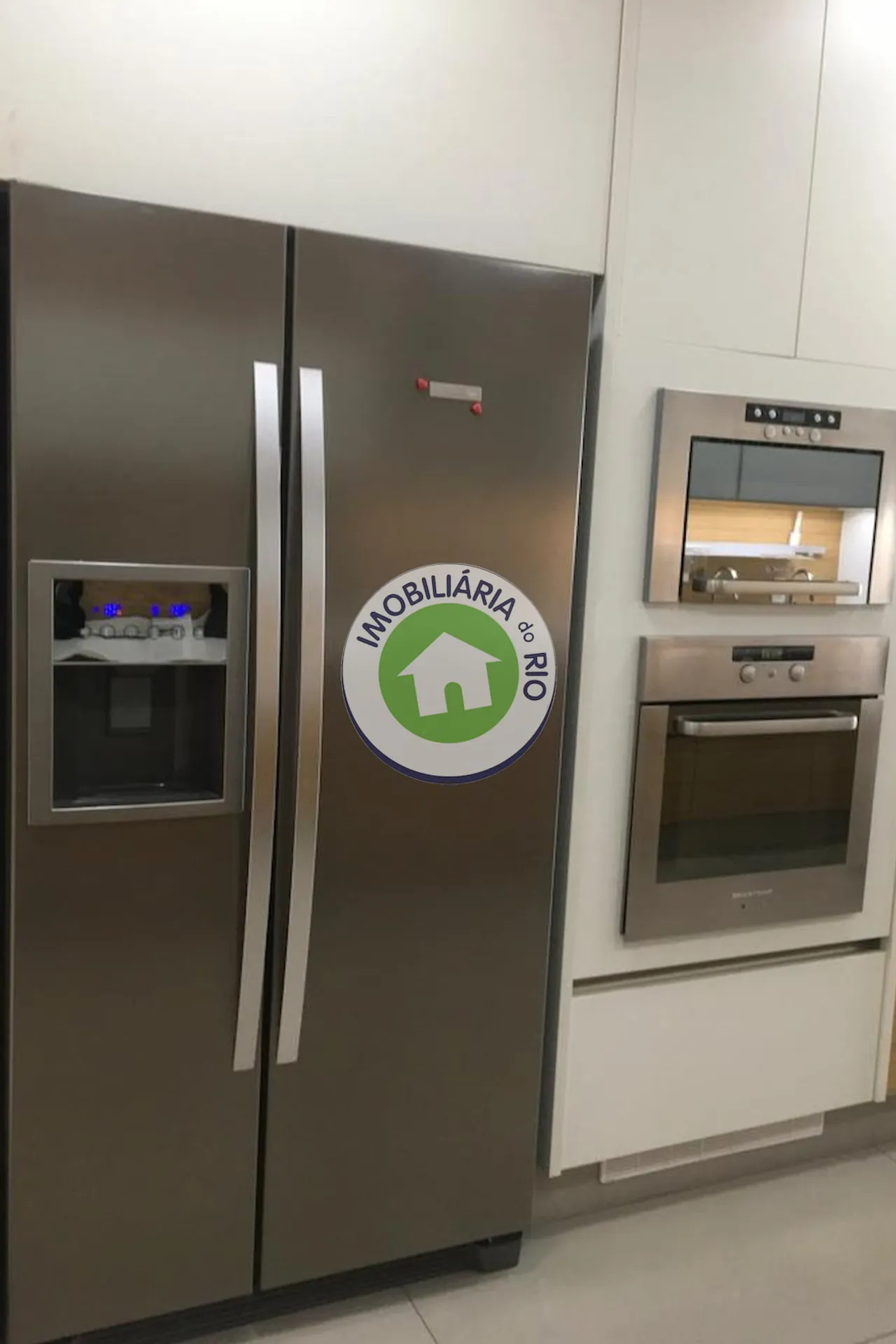 Apartamento mobiliado com 3 dormitórios e 5 banheiros — photo 17