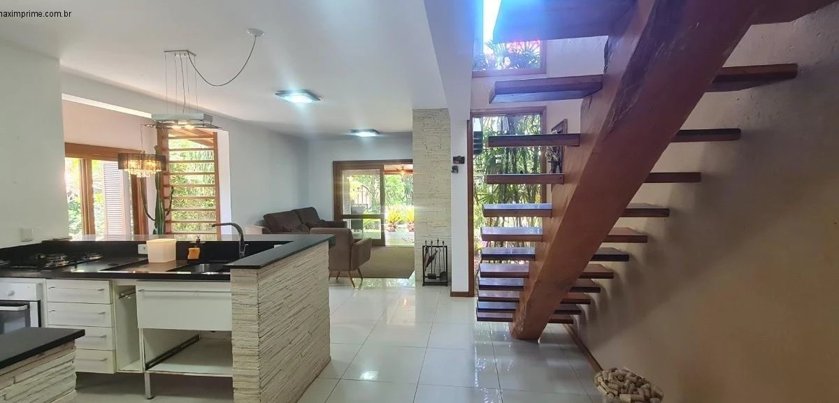 Casa con espacio de home office en Florianópolis — photo 49