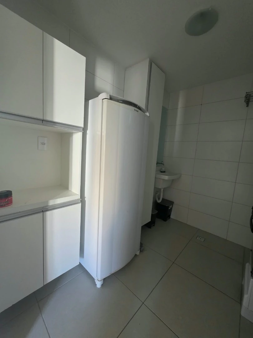Furnished 2-bedroom apartment with 2 bathrooms and parking — photo 7