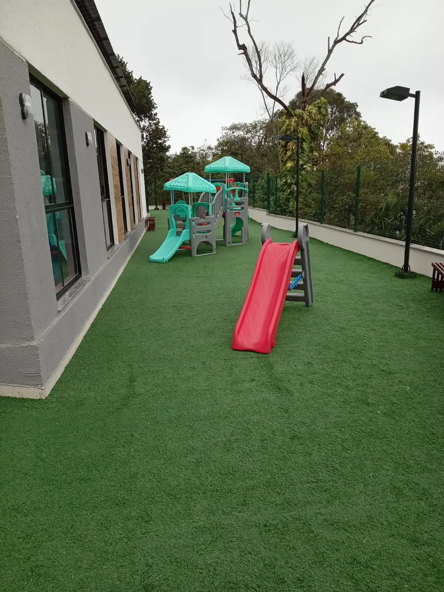 Apartamento com 2 quartos e varanda em bom estado — photo 32