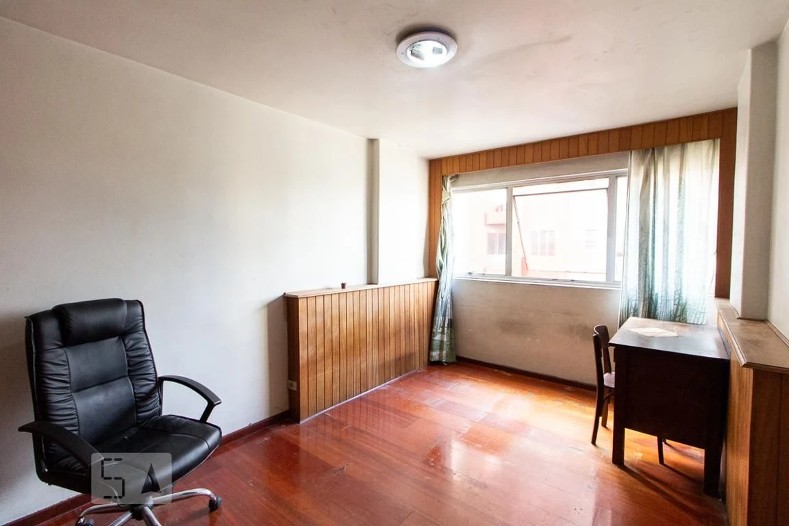 94 m² apartment with a home office and a washing machine — photo 8