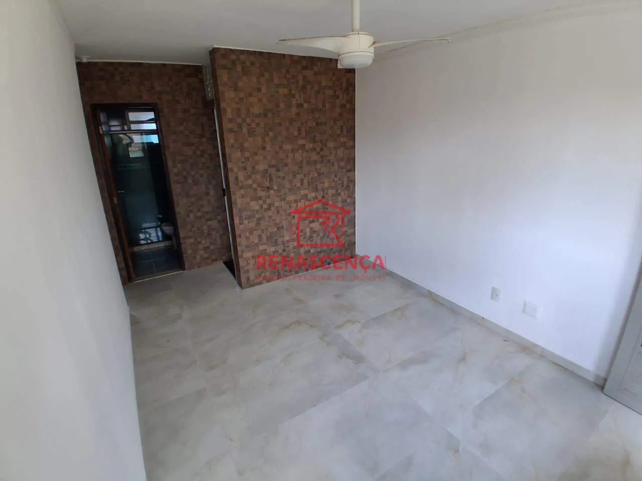 Unfurnished apartment with 2 bedrooms and 1 bathroom — photo 20
