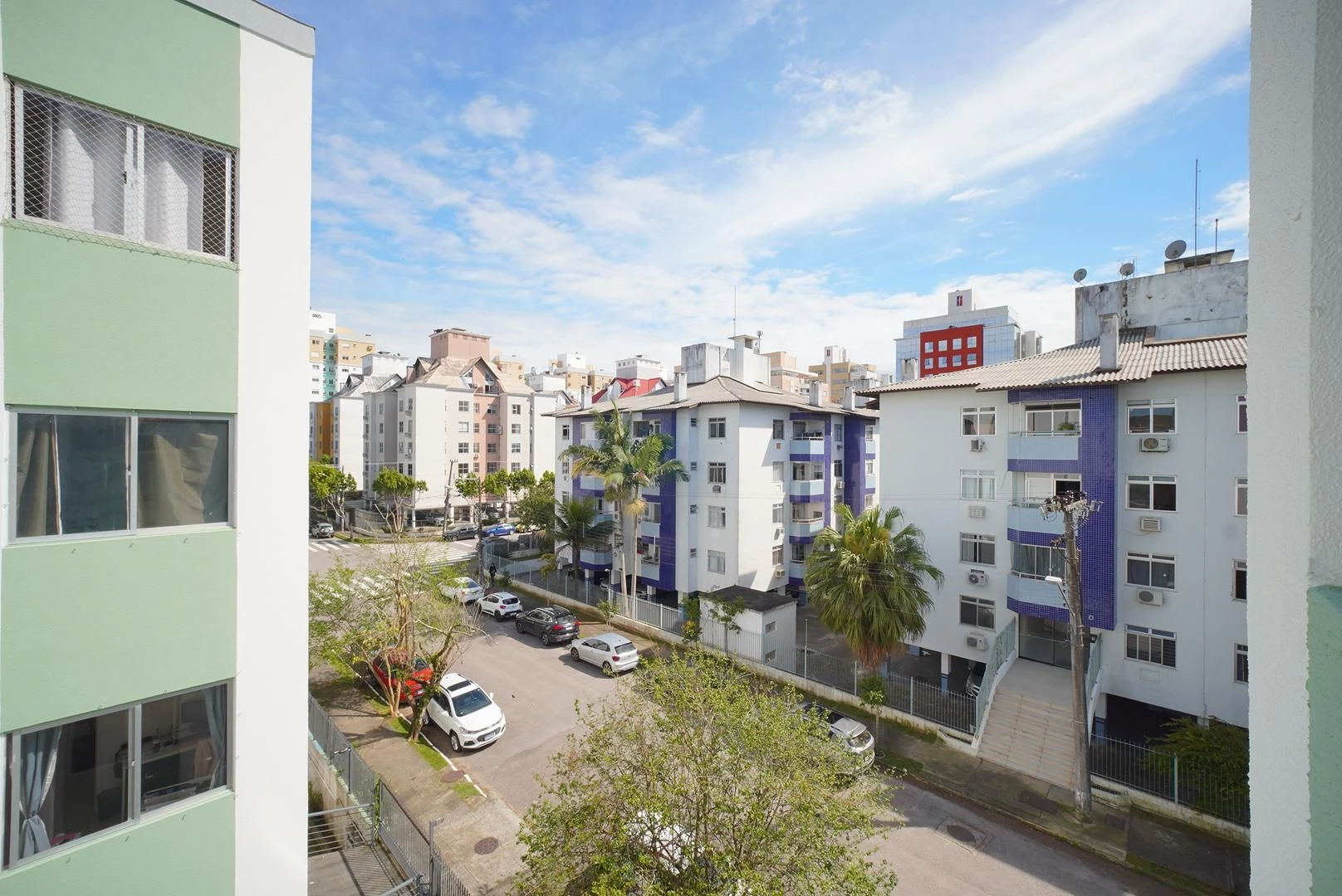 Park view in a 2-bedroom apartment, 52 m² — photo 9