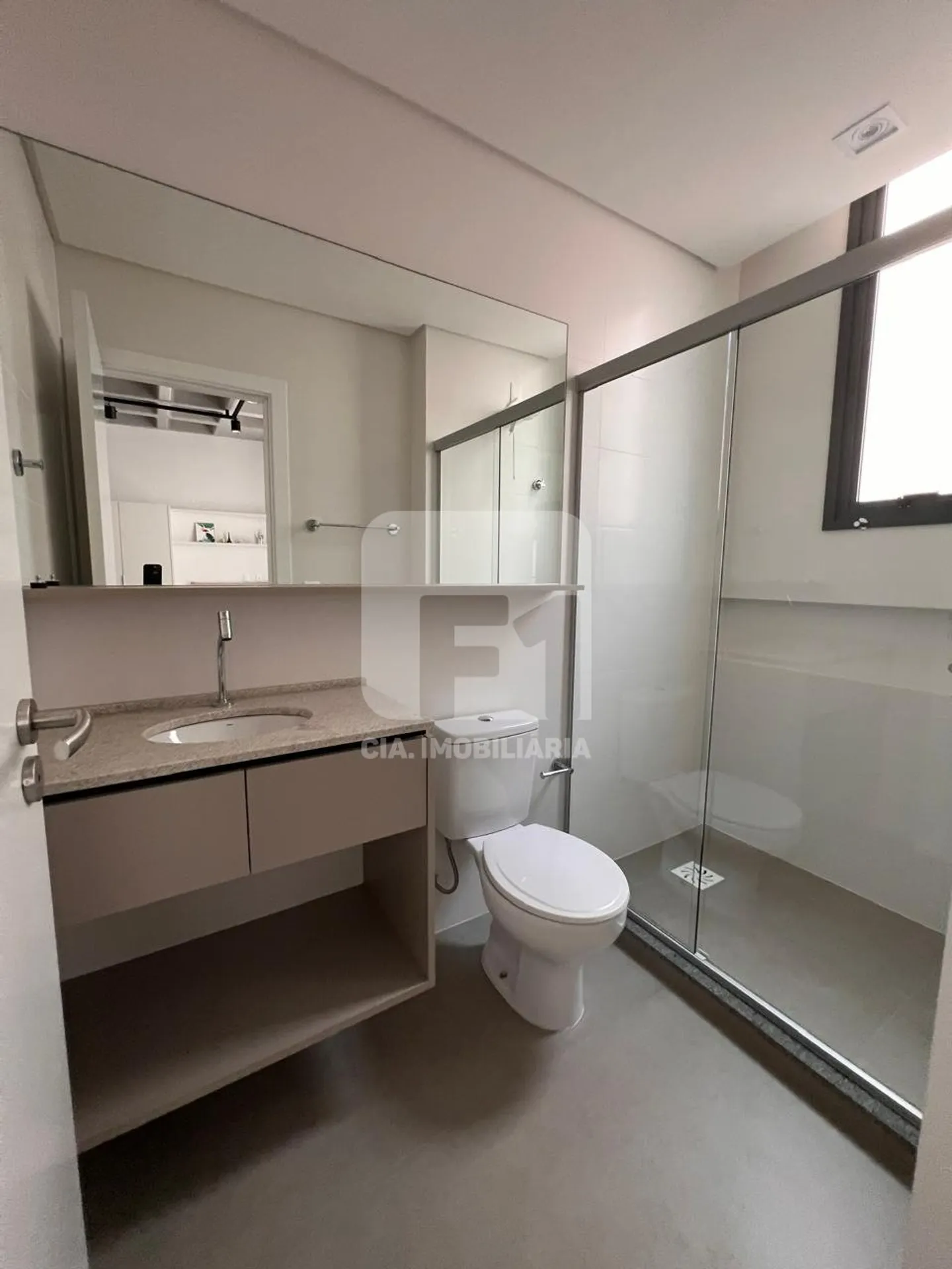 Furnished 46 m² studio with 1 parking space — photo 29