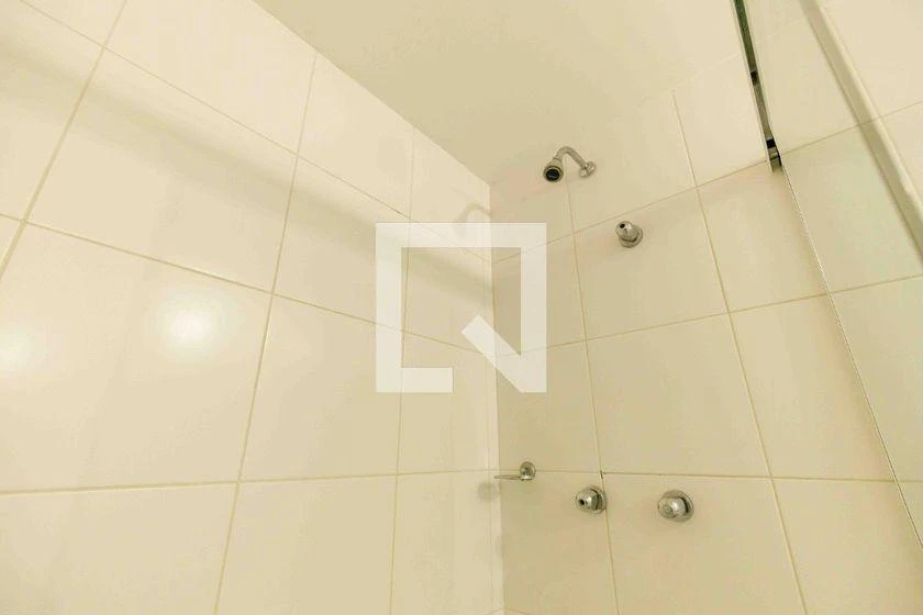 Apartamento mobiliado, 99 m², com janelas do piso ao teto — photo 28