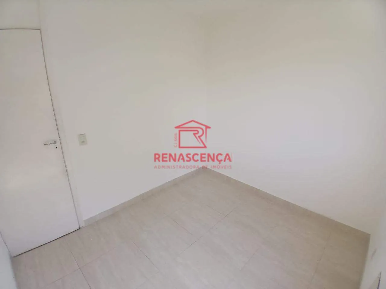 Apartamento de 2 quartos em condomínio com piscina — photo 14