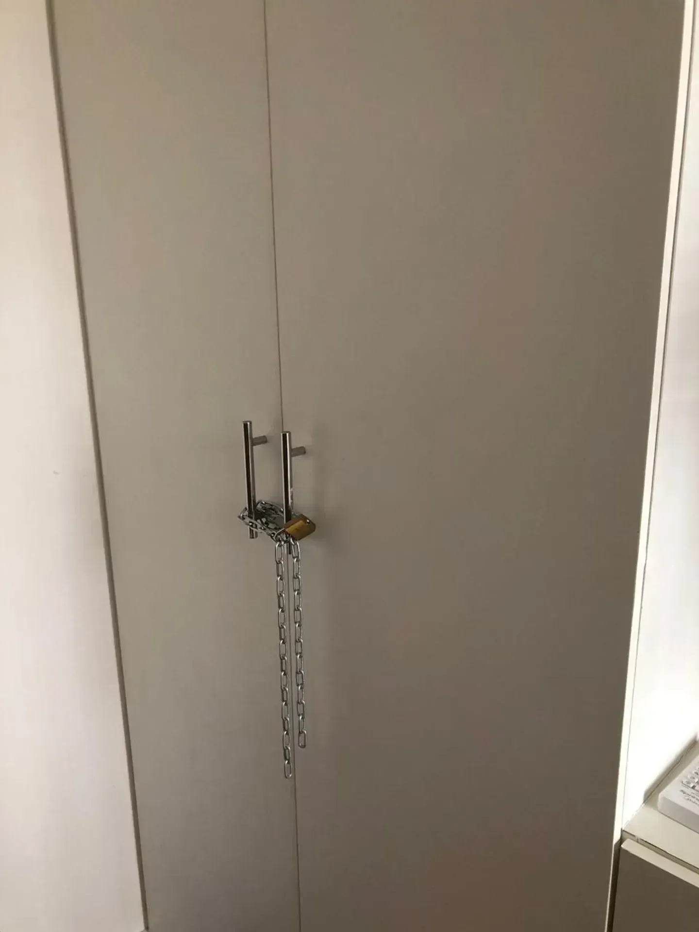 Unfurnished apartment with 3 bedrooms and 3 bathrooms — photo 51