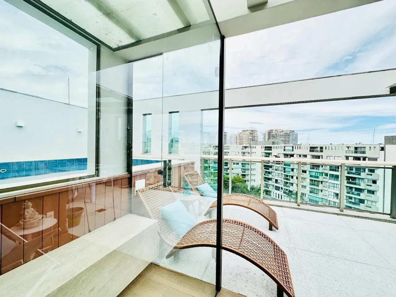 3-bedroom apartment in a building with a sauna — photo 17