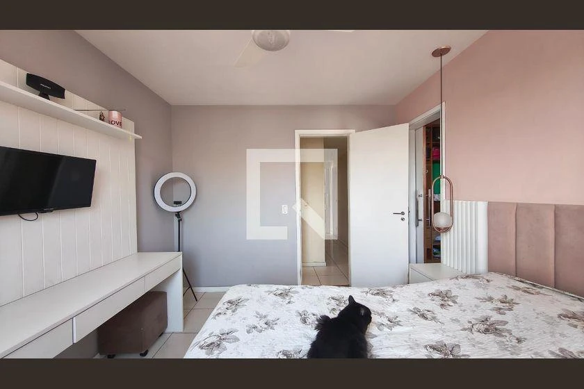 3-bedroom apartment in a building with a gym — photo 10