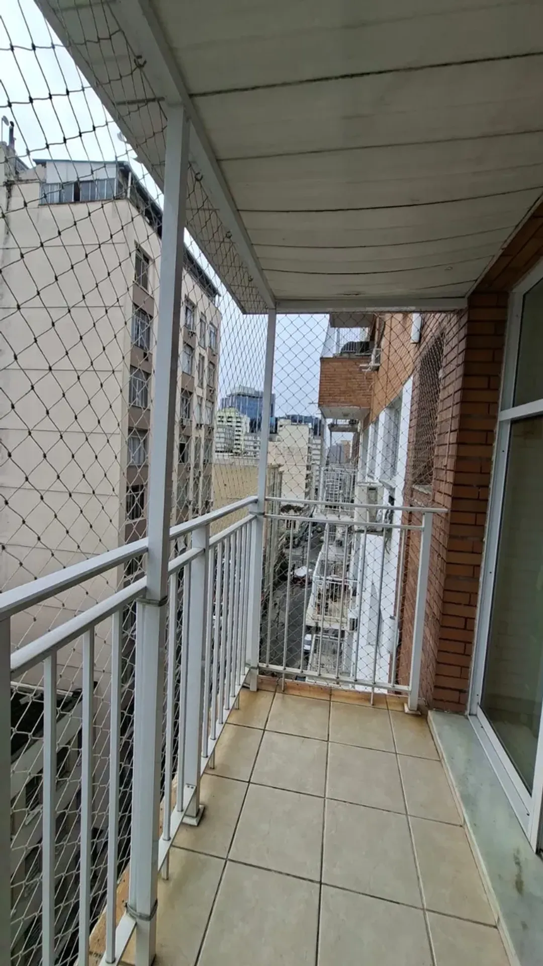 Washing machine in a one-bedroom apartment, 45 m² — photo 17