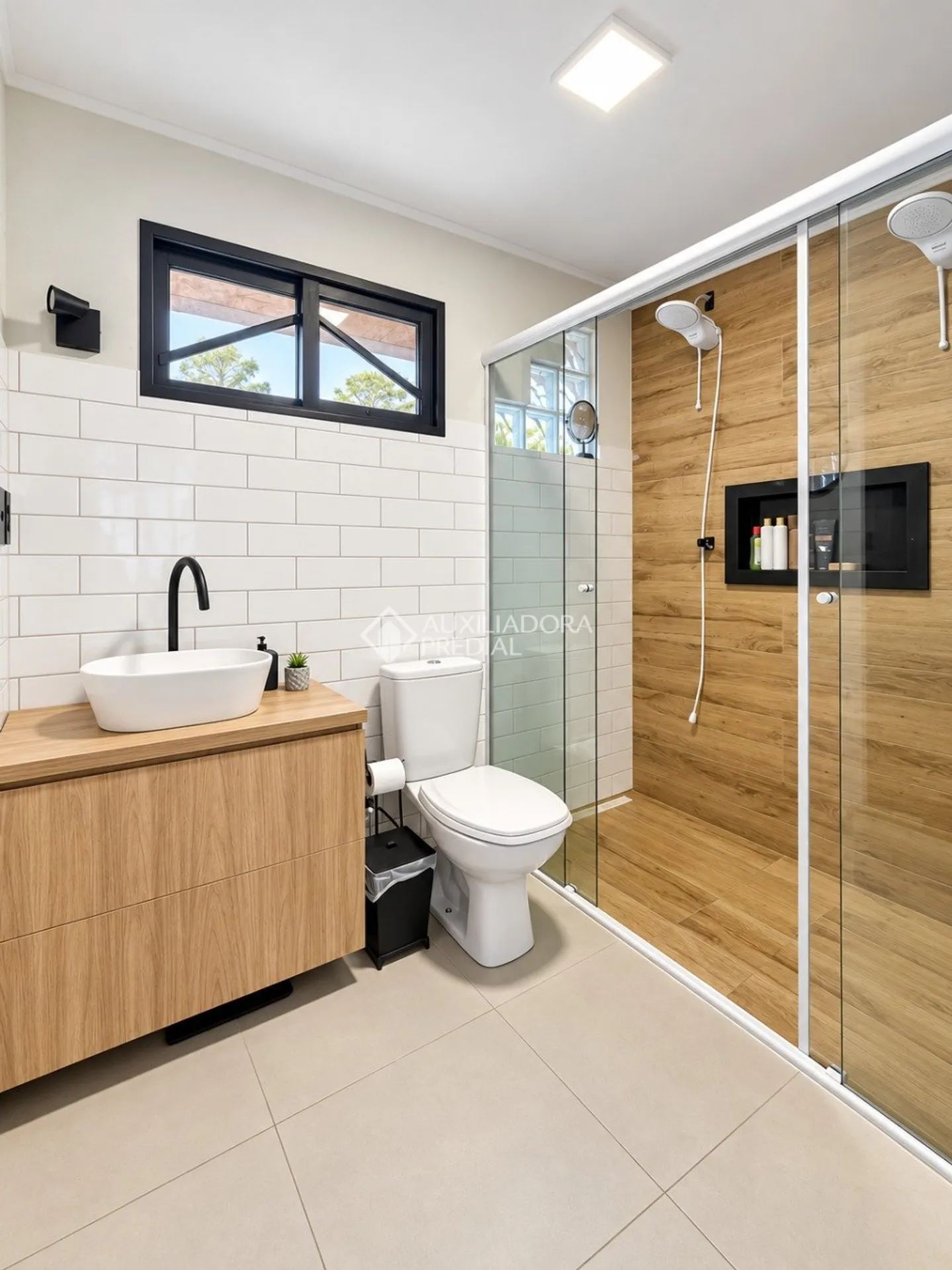 Furnished house, 100 m², with wood or laminate floors — photo 4