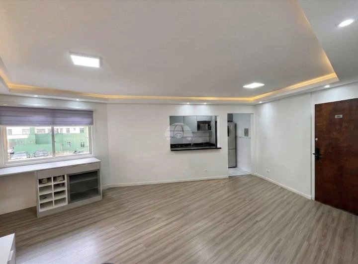 2-bedroom apartment with a separate kitchen and laundry area — photo 7