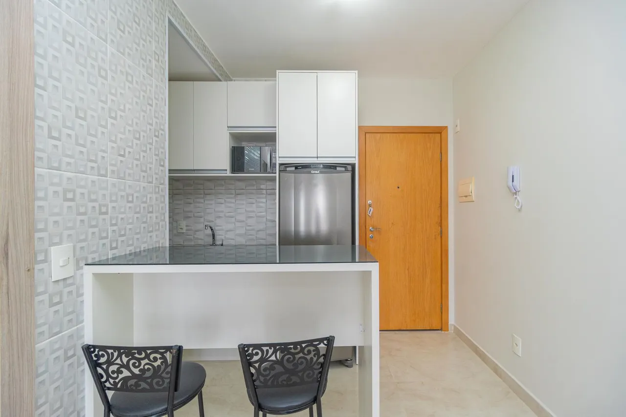 1-bedroom apartment with open-plan kitchen and 52 m² — photo 3