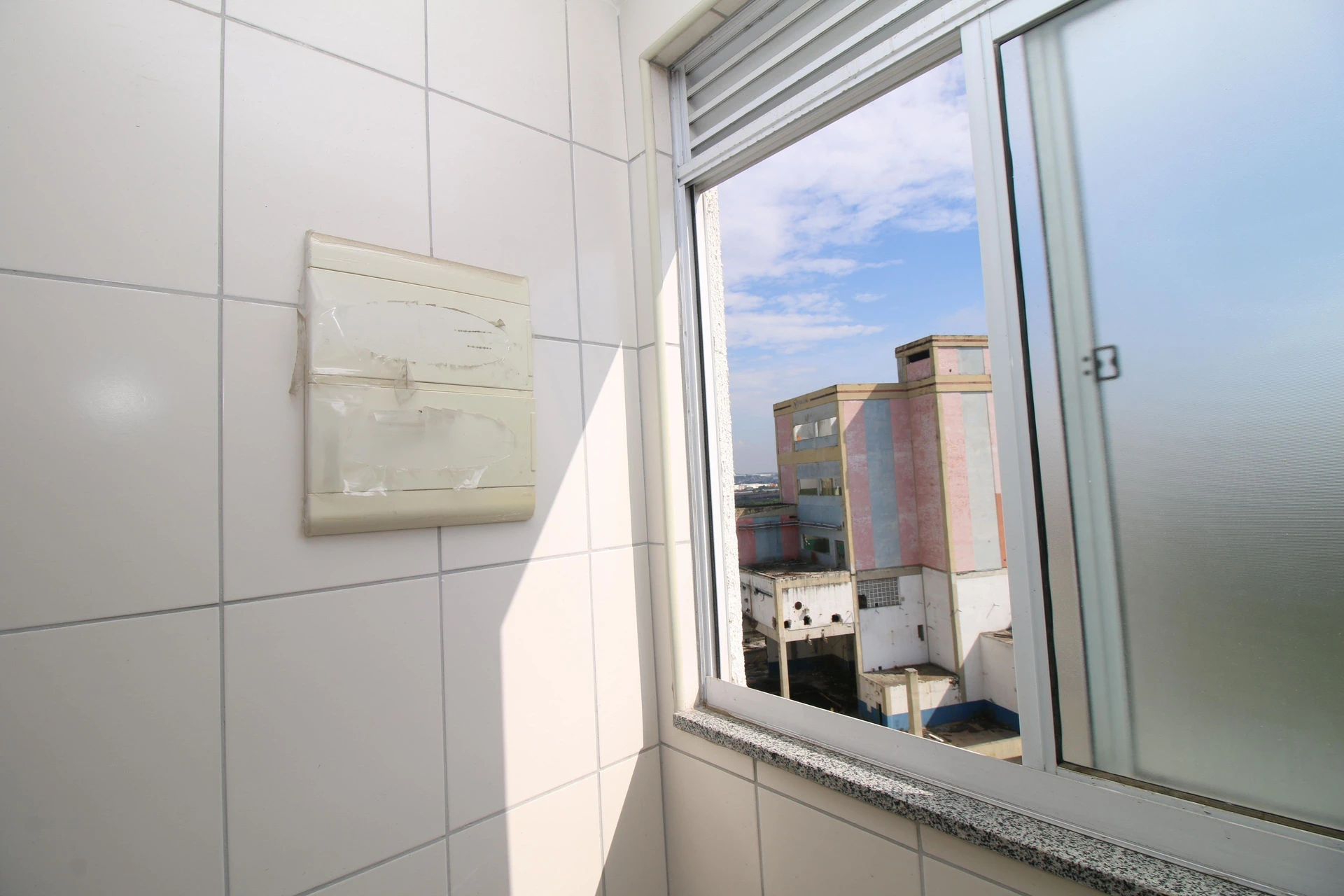 Apartamento de 2 quartos em condomínio com academia — photo 18