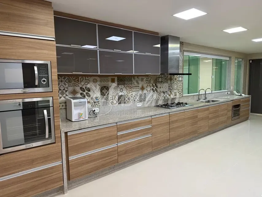 Casa triplex mobiliada com 6 suítes e 6 vagas — photo 19