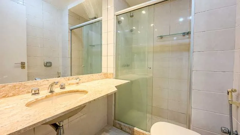 3-bedroom apartment with a home office — photo 17