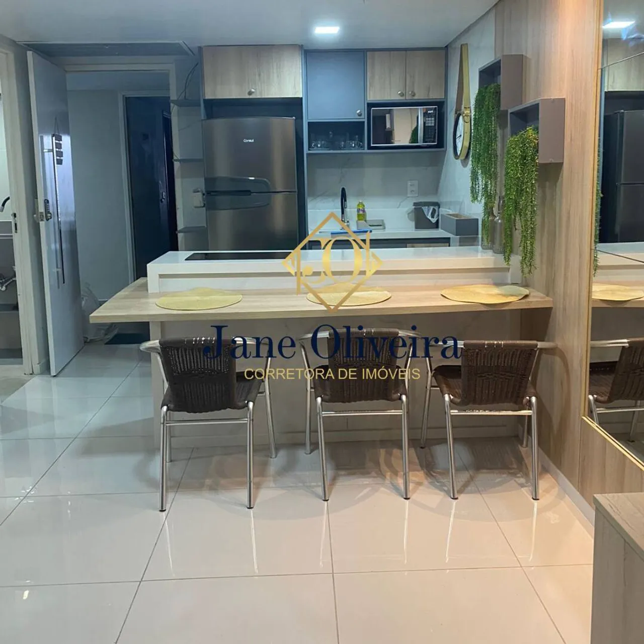 Furnished 1-bedroom apartment with open-plan kitchen — photo 8